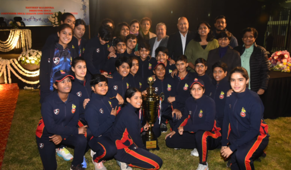 Rohan Jaitley announcing women’s cricket leagues and high-performance centres at the DDCA Annual Awards Function.