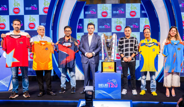 photo of DDCA chief Rohan Jaitley (dressed in suit) at the unveiling of jerseys for Delhi Premier League T20